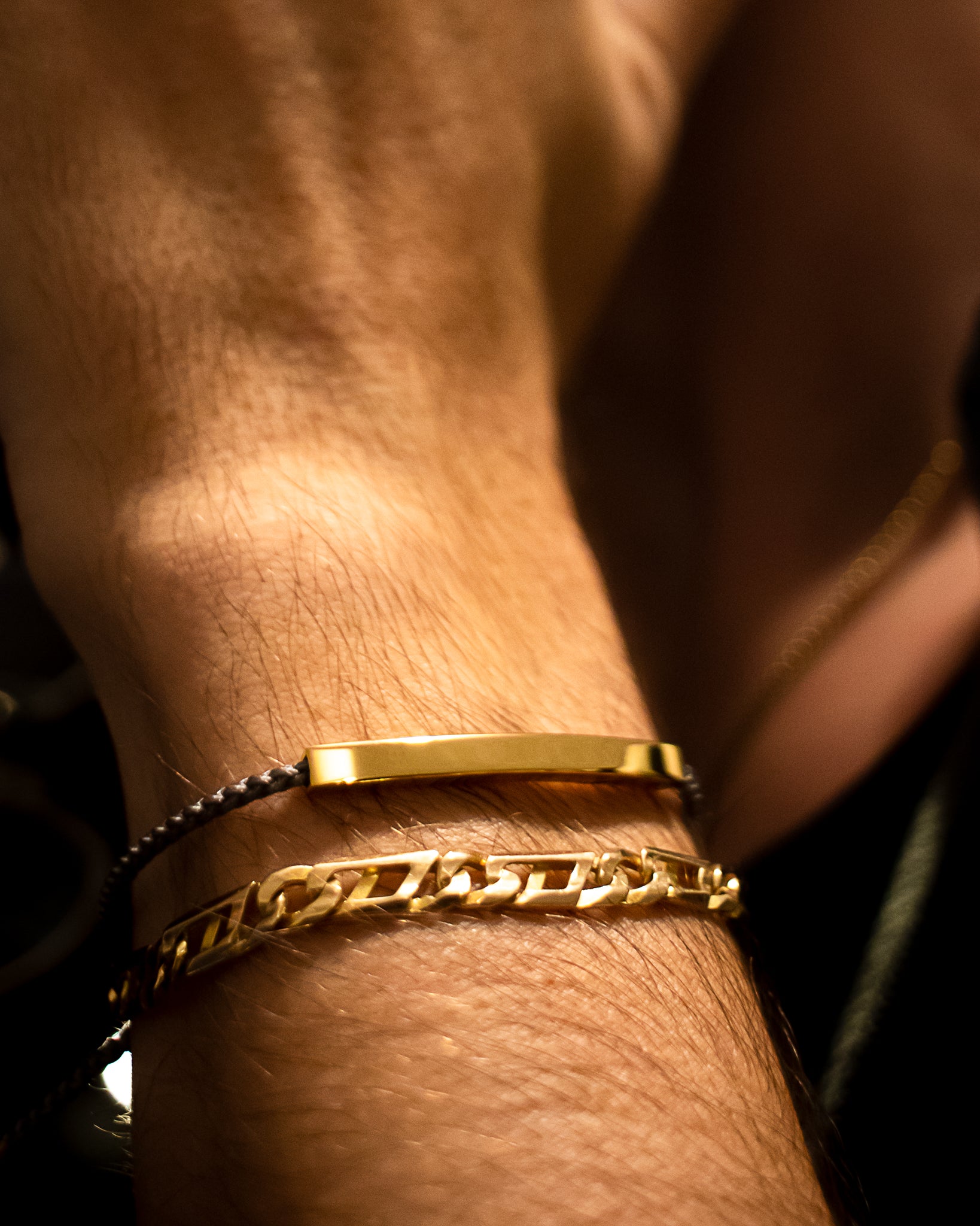 Bar Armband mit Gravur - Armbänder - CARDORI