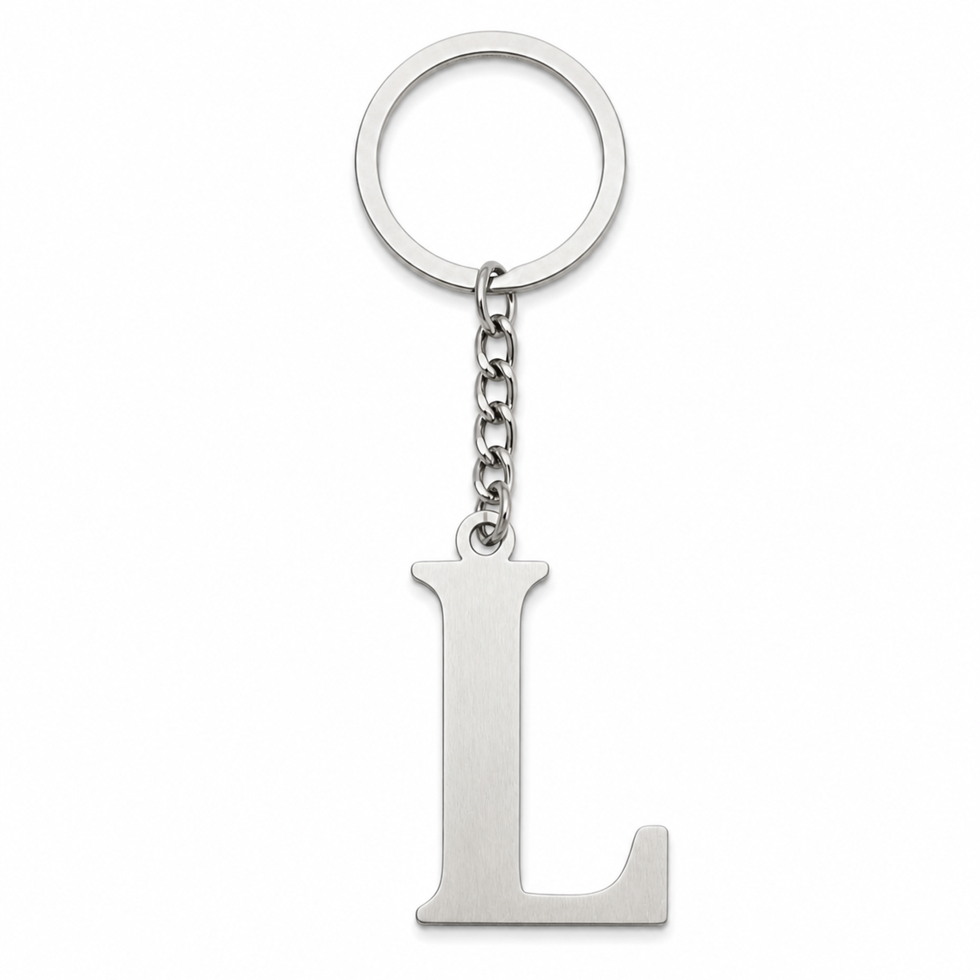 Silberfarbener Initial-L-Schlüsselanhänger aus Edelstahl, frontal auf weißem Studiohintergrund.