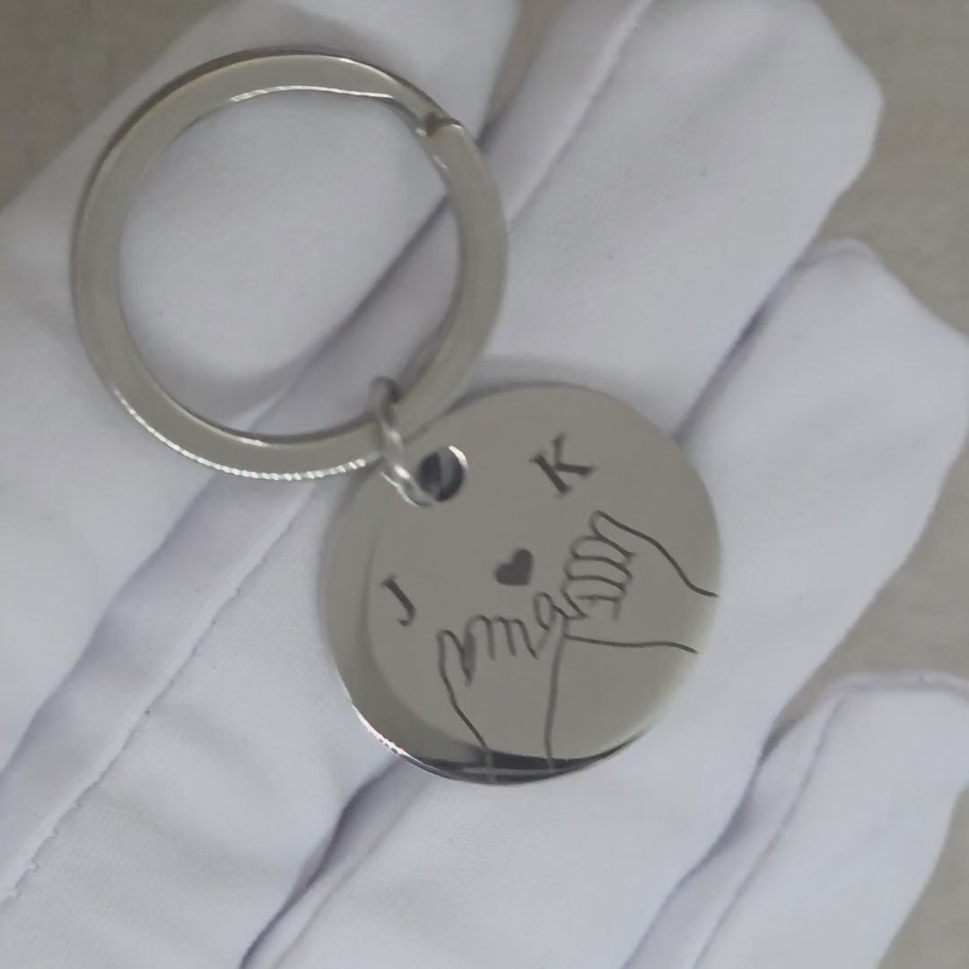 Runder Schlüsselanhänger mit Fingerschwur, Kompass, Hausmotiv, persönlichem Text und echter Handschrift mit Originalvorlage | all-groups