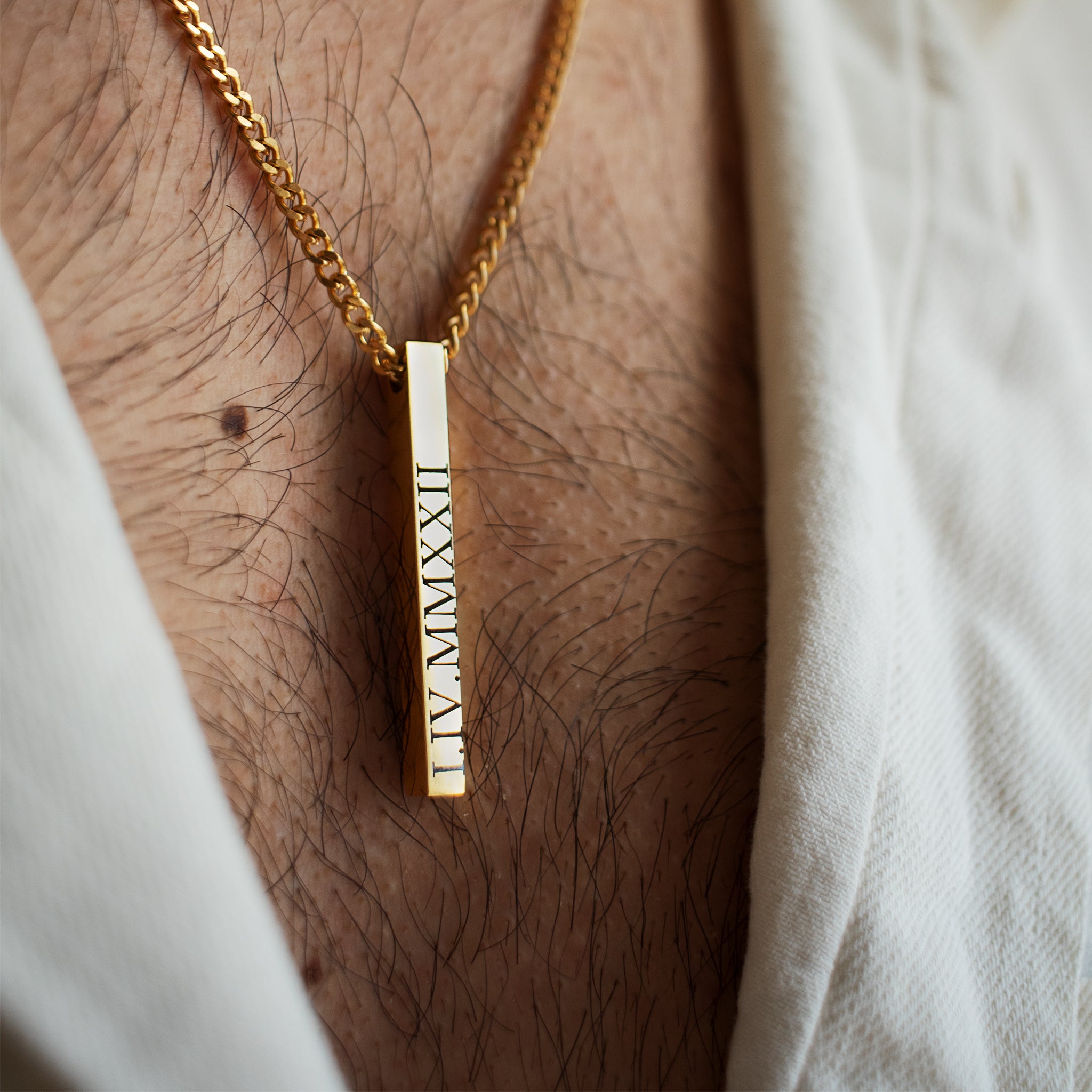 Säulen Halskette mit Gravur - Ketten - CARDORI